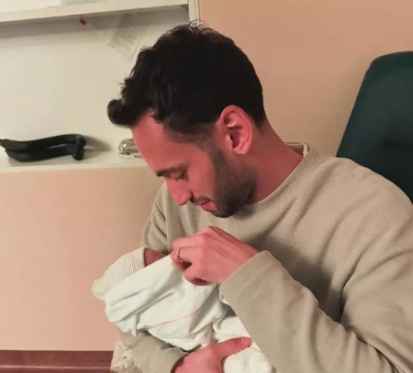 Üçüncü kez baba oldu