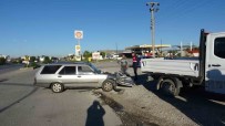 Antalya'da Otomobil Ile Kamyonetin Çarpistigi Kaza Kamerada Haberi