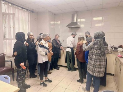 Diyarbakir'da 150 Kursiyer, Uzman Asçilardan Egitim Aliyor