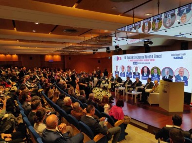 Kurumsal Yönetim Anlayisinin Önemi Masaya Yatirildi