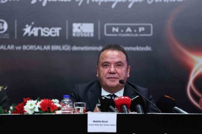 Muhittin Böcek'ten Adaylik Açiklamasi Açiklamasi 'Suskunlugumuz Asaletimizdendir'