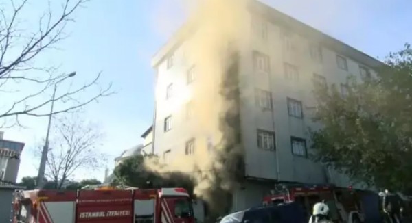 Bağcılar'da korkutan yangın