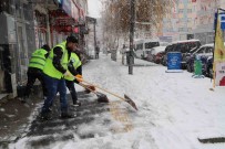 Ardahan'da Karla Mücadele Ekipleri Araliksiz Çalisiyor