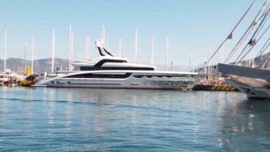 Fethiye'ye Gelen Süper Yat, Yaklasik 5 Milyon TL'lik Yakit Ve Kumanya Ikmali Yapti