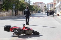 Karaman'da Bir Is Yerine Silahla Ates Edildi, Yoldan Geçen Kurye Vuruldu