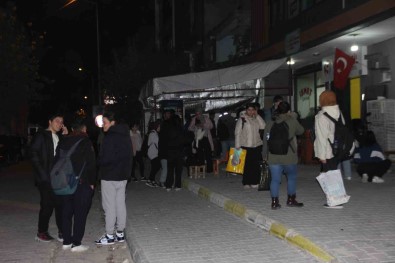 Malatya Depremi Adiyaman'da Da Hissedildi