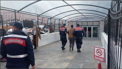 Insaat Iskelesi Çalan 3 Süpheliden 1'I Tutuklandi