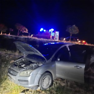 Mardin'de Otomobil Sarampole Yuvarlandi Açiklamasi 5 Yarali