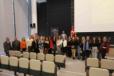 Mezitli Turuncu Rengine Boyaniyor