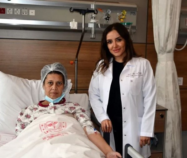 Kadın hastanın karnından çıktı: Tam 20 kilo! Doktorlar gözlerine inanamadı!