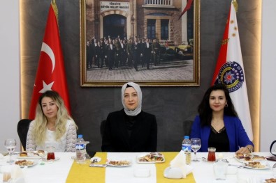 Agri'da Kadina Yönelik Siddete Karsi Bilgilendirme Toplantisi