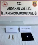 Ardahan'da Üzerinde Uyusturucu Bulunan Zanli Gözaltina Alindi