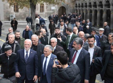 Elitas Açiklamasi 'Yaklasik 4 Milyon 700 Bin Kisiye 5 Bin TL'lik Ikramiye Hayirli Olsun'