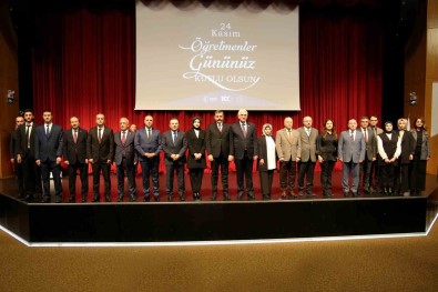 Erzurum'da Ögretmenler Günü Etkinligi