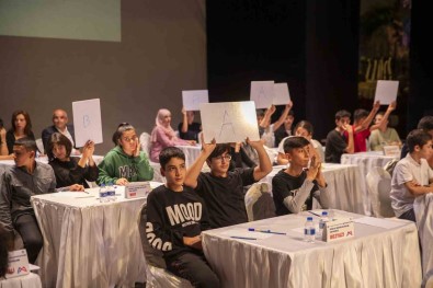 LGS Kurs Merkezi Ögrencileri Arasinda Bilgi Yarismasi Düzenlendi