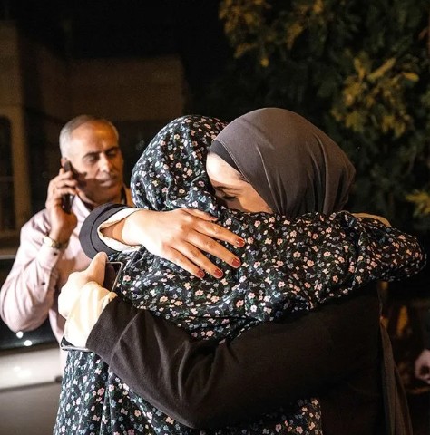 43 yıl sonra serbest kalan Filistinli kadın İsrail zulmünü anlattı: Baskı, azap, aşağılama...