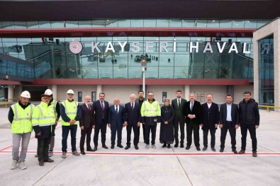 Havalimani Yeni Terminal Binasi Açilis Için Gün Sayiyor