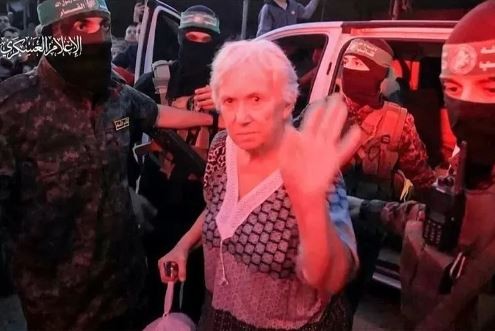 İsrail ve Hamas arasındaki esir takasında kriz aşıldı! 13 İsrailli ve 39 Filistinli serbest bırakıldı