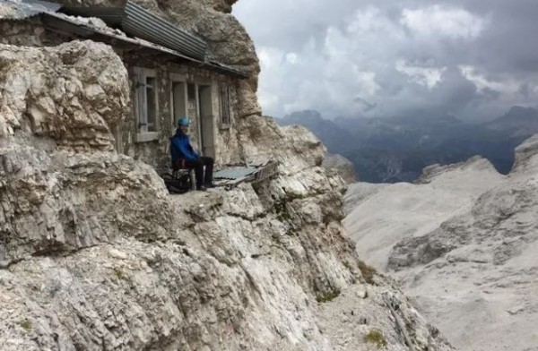 Dünyanın en yalnız evi bakın nerede! Ciddi bir tehlike barındırıyor