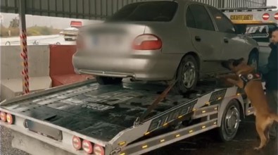 Çekici Üzerinde Kaza Süsü Verilmis Otomobilde 75 Kilo 750 Gram Uyusturucu Ele Geçirildi