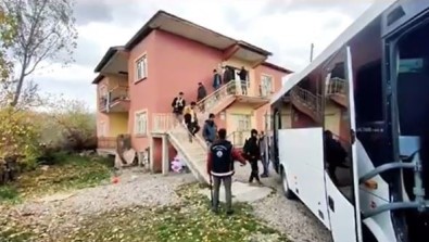 Van'da 9 Organizatör Tutuklandi