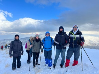 Van Gölü Aktivistleri Pamuk Dagi'nda Filistin Bayragi Açti
