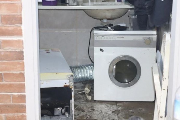İzmir’i sağanak vurdu! Evi su basan vatandaş: 2 milyon TL zararım var