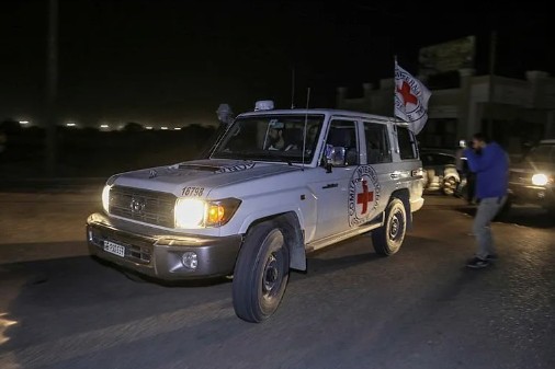 Terör devleti İsrail 4 gün bile insani duruş gösteremedi! Gazze'yi ikiye bölme tuzağı