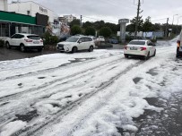 Bodrum'da Yol Aniden Köpürdü