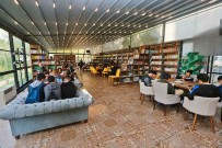 'Farika Kitapli Kahveler' 500 Bin Genci Agirladi