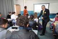 Kemer'de, Ögrencilere Ücretsiz LGS Soru Bankasi Dagitildi