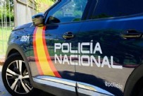 Asma kilitli dehşet! Boynundaki zincirle pencereden kaçtı: Tüm dünya bu akılalmaz olayı konuşuyor