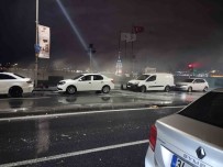 Istanbul'u Firtina Vurdu Açiklamasi Üsküdar Sahilde Dev Dalgalar Olustu