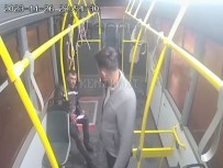 Otobüs Soförünün Yaptigi Hareket Takdir Topladi