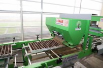 Sehitkamil'de Bir Günde 200 Bin Tohum Toprakla Bulusturuluyor