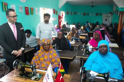 TIKA, Togo'da Toplumsal Kalkinmaya Katki Sagliyor