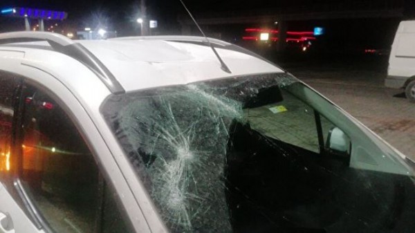 İstanbul dahil çok sayıda ilde kuvvetli fırtına: Çatılar uçtu dereler taştı araçlar zarar gördü