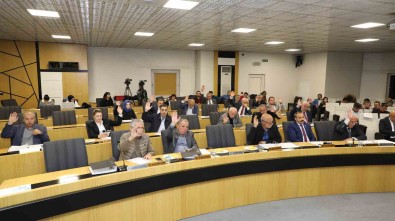 Baskan Zeybek Açiklamasi 'Su Ücretlerine Maliyetimizin Altinda Olmasina Ragmen Mecburen Zam Yapiyoruz'