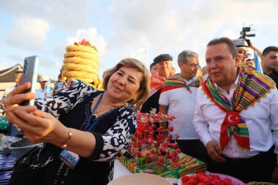Yörük Türkmen Festivali'ne Coskulu Açilis