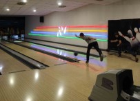 Afyonkarahisar'da Okul Sporlari Bowling Turnuvasi Ilk Kez Düzenlendi