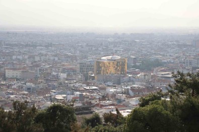 Aydin'a Yerlesen Yabancilarin Sayisi 1 Yilda Yüzde 2,5 Artti