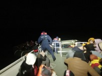 Ayvalik'ta Yunan Unsurlarinca Türk Karasularina Itilen 42 Göçmen Kurtarildi