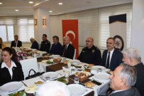 Balikesir Il Emniyet Müdürü Muhtarlarla  Bulustu