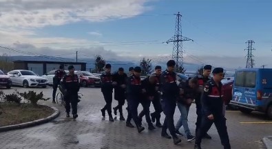 Bursa'da 10 Milyon Dolar Degerinde Tarihi Incil Ele Geçirildi