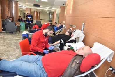 'Senin 15 Dakikan Baskasinin Bir Ömrü Olsun'