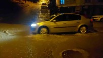 Meteoroloji Uyarmisti Açiklamasi Siddetli Yagis Istanbul Sinirina Dayandi