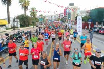 Sporcular 5 Bin Ve 10 Bin Metre Kosu Yarislarinda Kiyasiya Yaristi