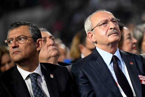CHP'nin 38. Olağan Kurultayı'nda yeni genel başkan belli oldu! Özgür Özel, Kemal Kılıçdaroğlu'nu geride bıraktı