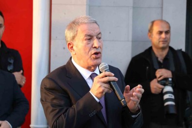 Milli Savunma Komisyonu Baskani Akar Açiklamasi 'Biz Hür Dogduk, Hür Yasariz'