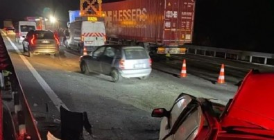 Balıkesir'de zincirleme kaza! 1 ölü, 5 yaralı